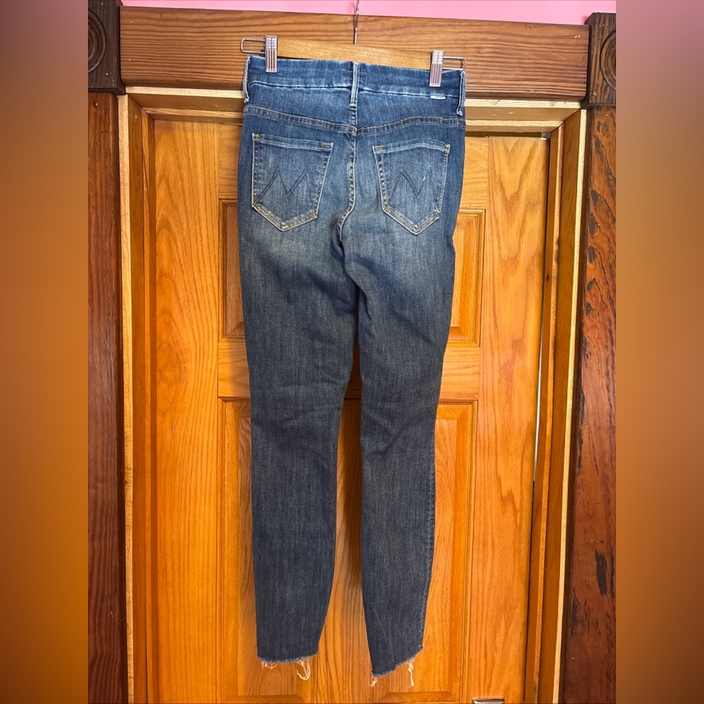 Mother Women's High Waisted Looker Ankle Fray Not Rough Enough Jeans 24 - Picture 2 of 5